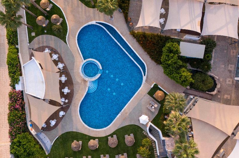 St George Beach Hotel & Spa Resort - Genel
