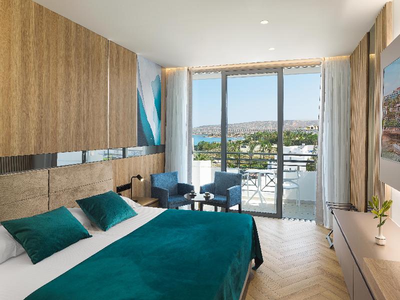 St George Beach Hotel & Spa Resort - Oda