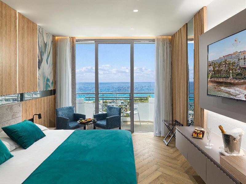 St George Beach Hotel & Spa Resort - Oda