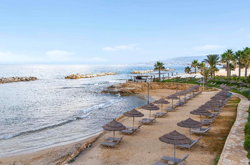 St George Beach Hotel & Spa Resort - Plaj