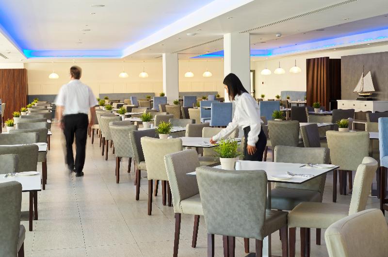 St George Beach Hotel & Spa Resort - Restoran