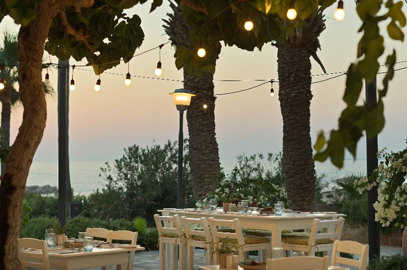 St George Beach Hotel & Spa Resort - Restoran
