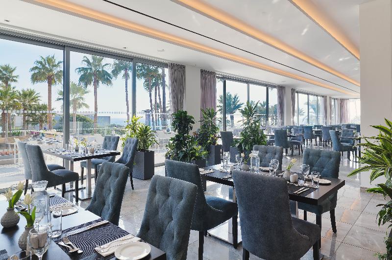 St George Beach Hotel & Spa Resort - Restoran
