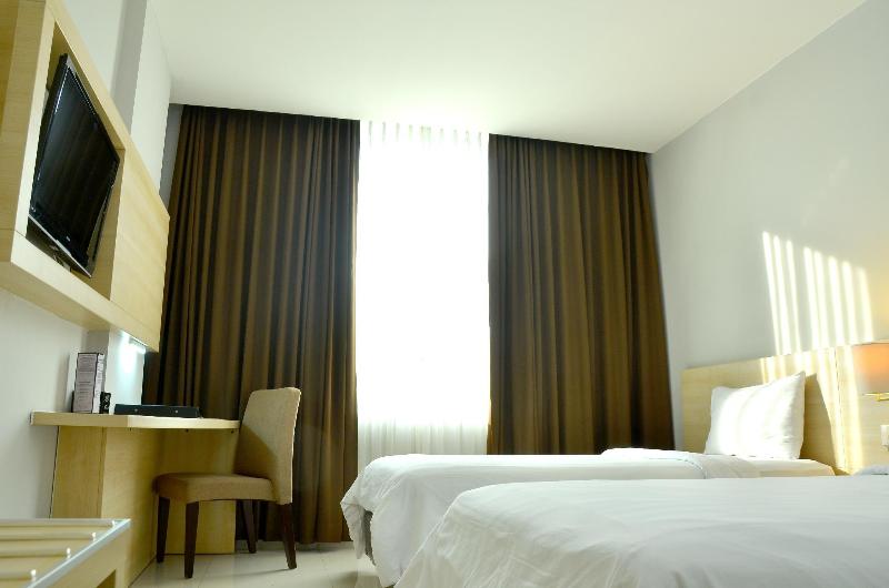 Grand Cakra Hotel - Oda