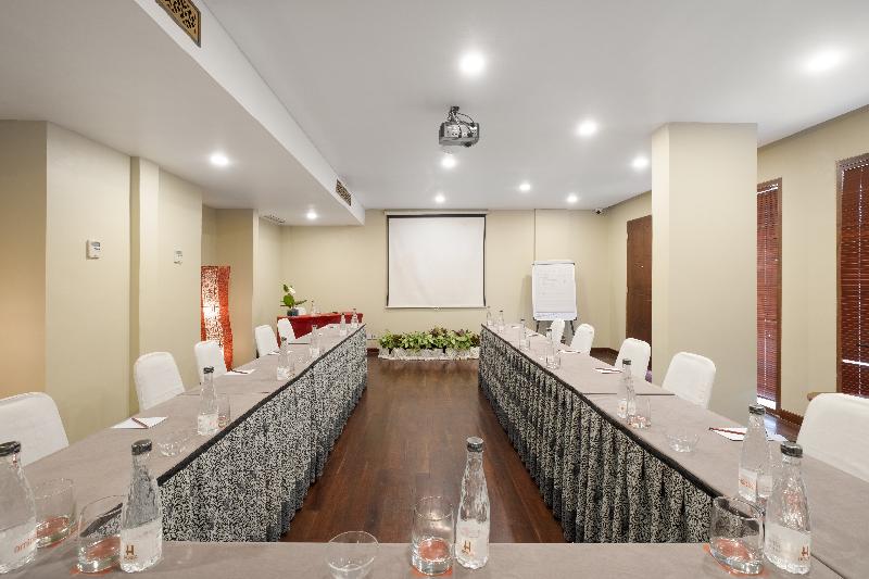 House Sangkuriang Bandung - Toplantı
