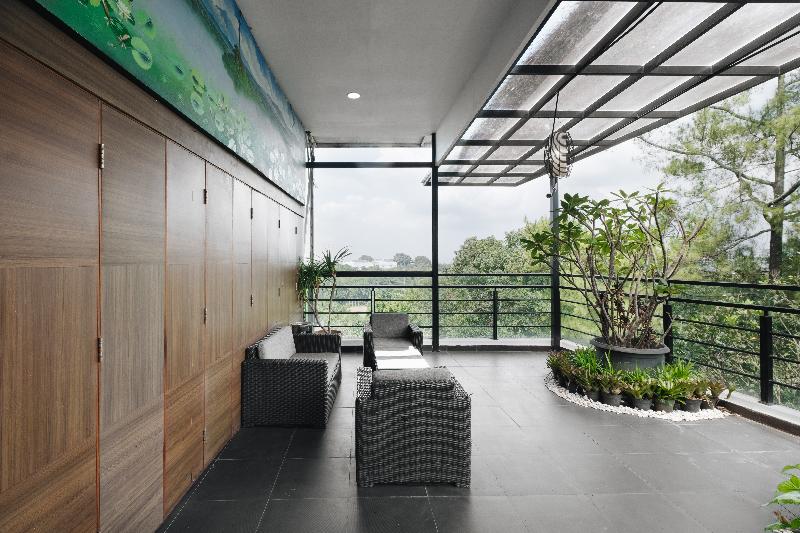 House Sangkuriang Bandung - Toplantı