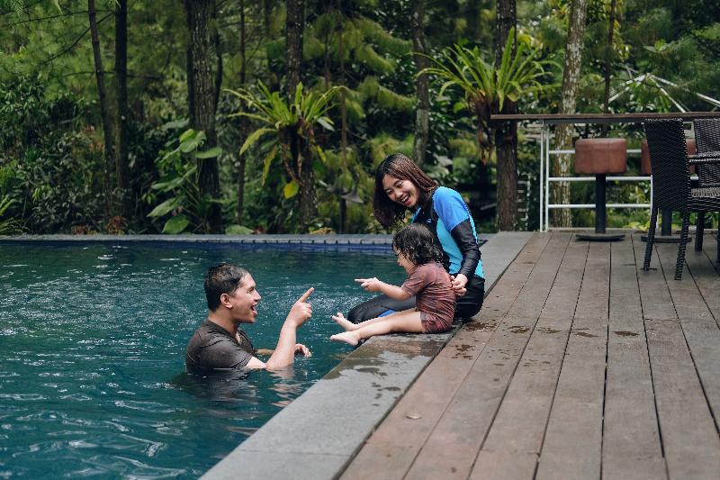House Sangkuriang Bandung - Havuz