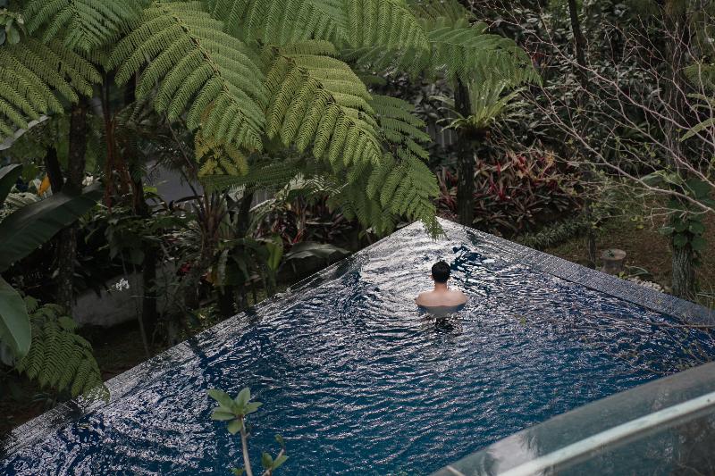 House Sangkuriang Bandung - Havuz