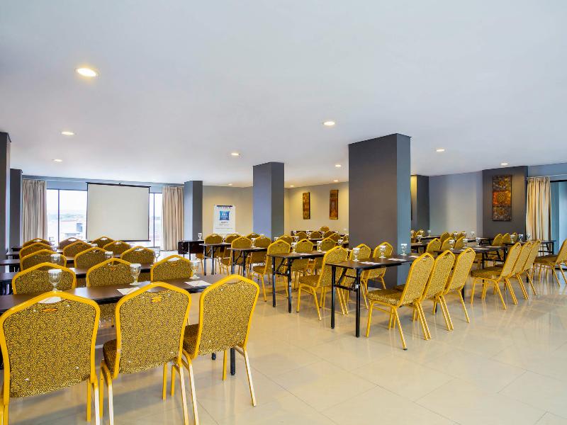 Mercure Jakarta Grogol - Toplantı