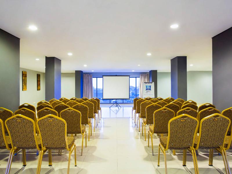 Mercure Jakarta Grogol - Toplantı