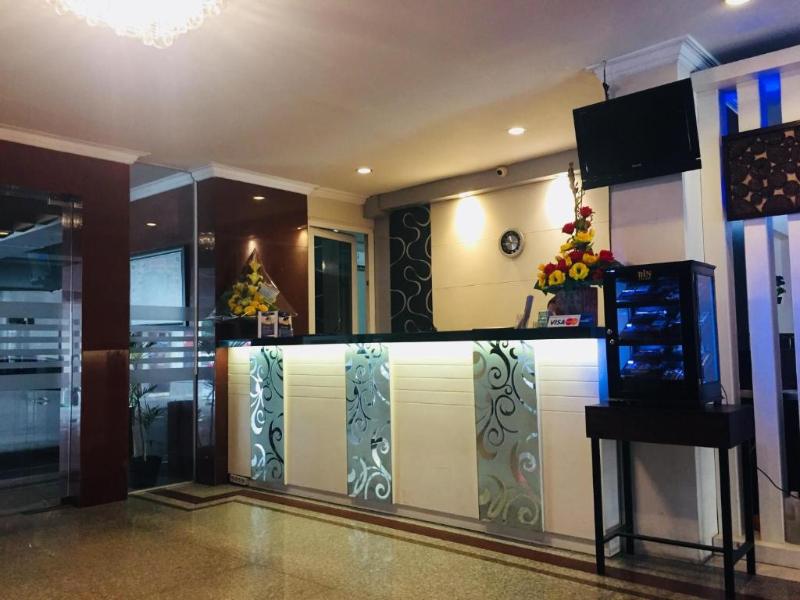 Hotel 88 Jember - Lobi