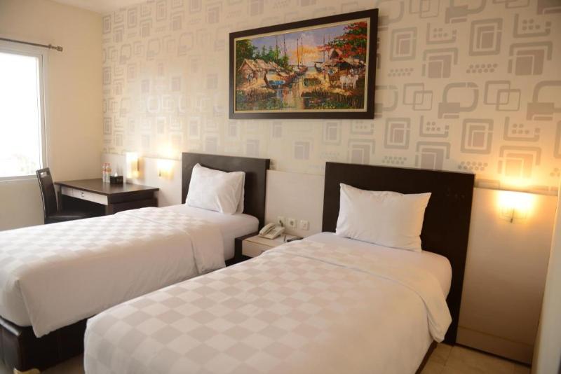 Hotel 88 Jember - Oda