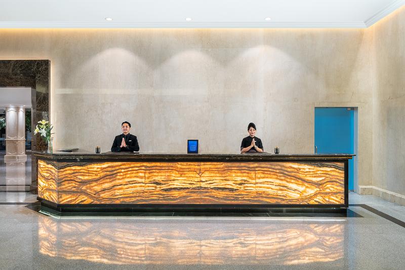 ASTON Cimone Hotel & Convention Center - Lobi