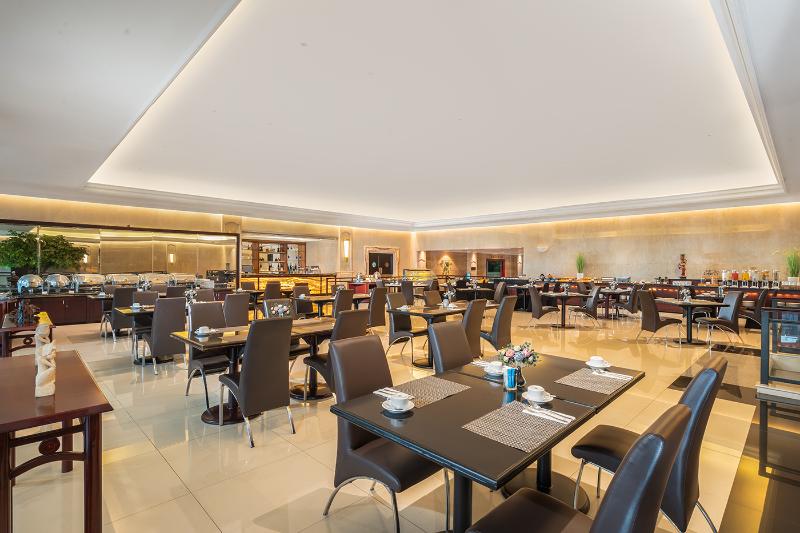 ASTON Cimone Hotel & Convention Center - Restoran