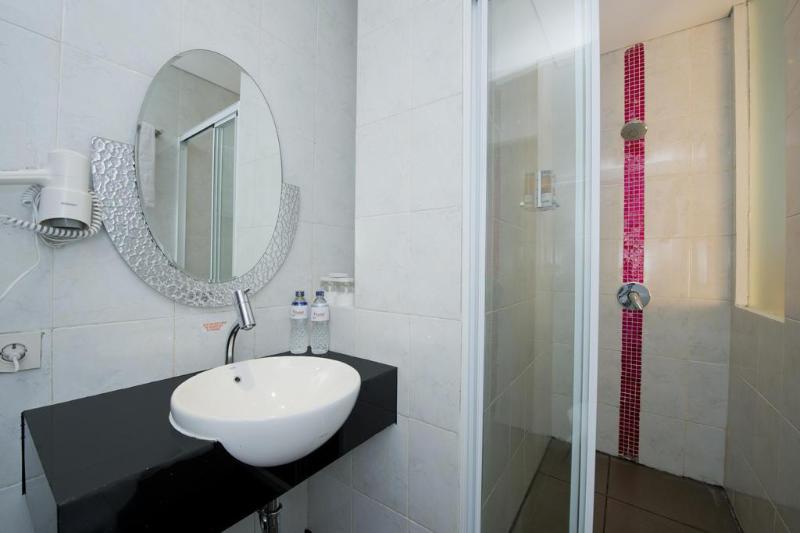 J Hotel Bandara Soekarno Hatta - Genel