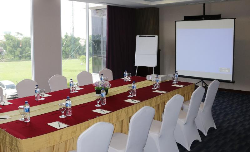 Java Palace Hotel Cikarang - Toplantı