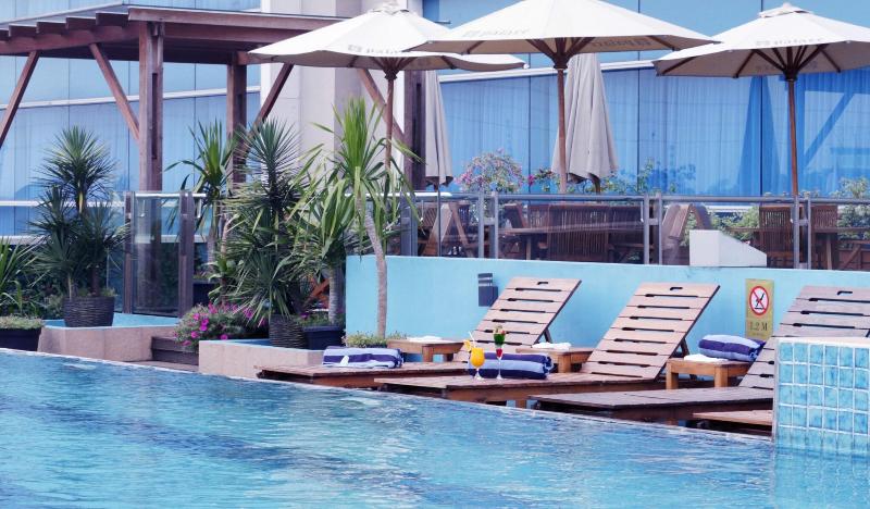 Java Palace Hotel Cikarang - Havuz
