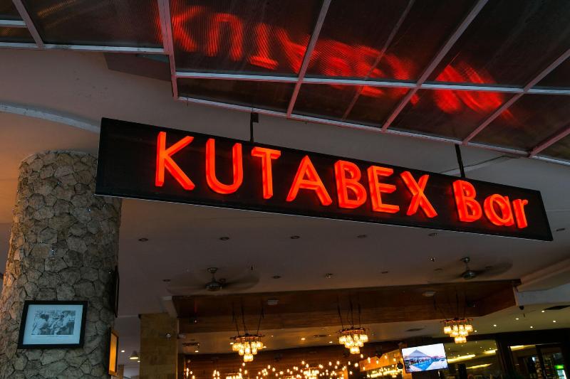 Kutabex Beach Front Boutique Hotel - Bar