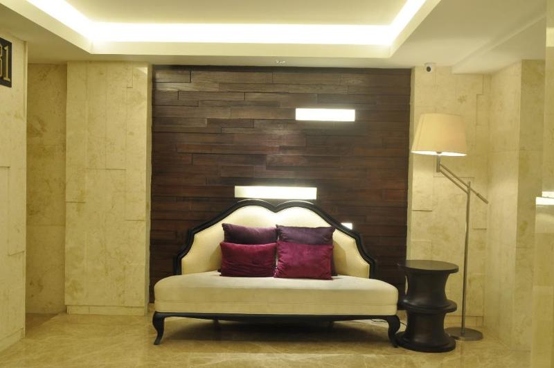 Louis Kienne Hotel Simpang Lima - Lobi
