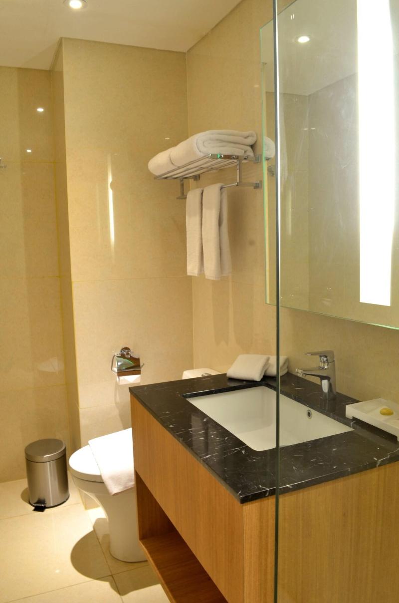 Louis Kienne Hotel Simpang Lima - Oda