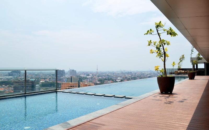Louis Kienne Hotel Simpang Lima - Havuz
