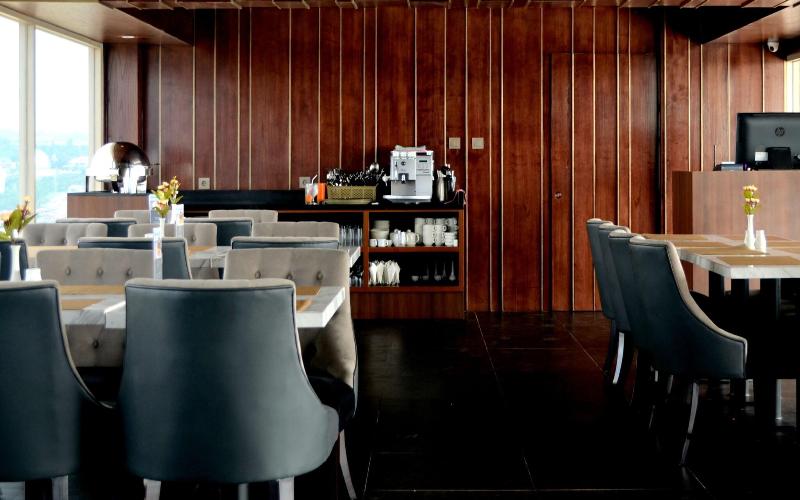 Louis Kienne Hotel Simpang Lima - Restoran