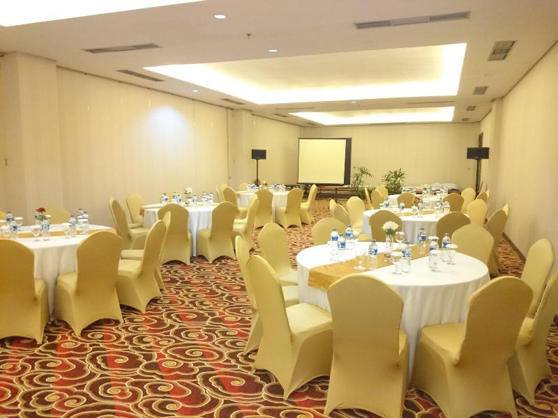 Megaland Hotel Solo - Toplantı