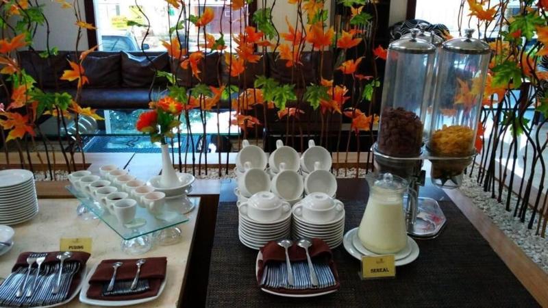 Hotel Namira Syariah Pekalongan - Restoran