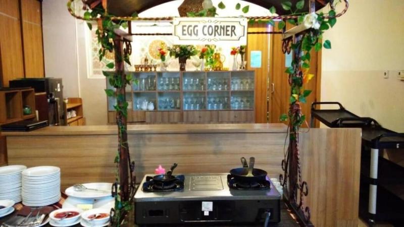 Hotel Namira Syariah Pekalongan - Restoran