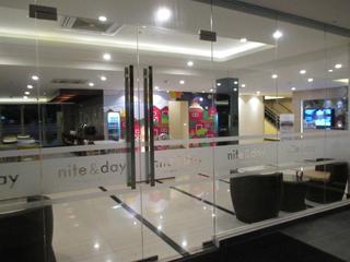 Nite & Day Batam Jodoh Square fotoÄŸrafÄ±