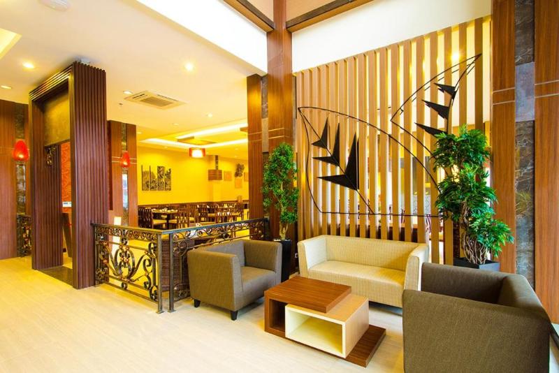 Noormans Hotel - Semarang - Lobi