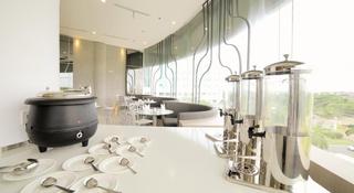 Ozone Hotel Pantai Indah Kapuk fotoÄŸrafÄ±