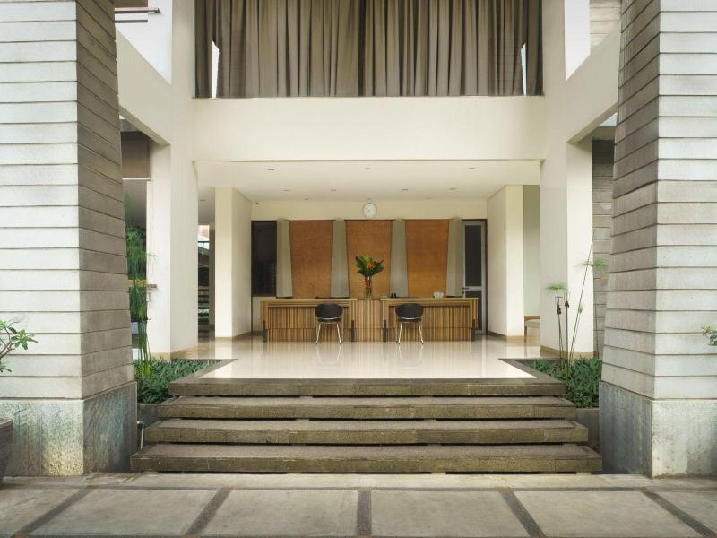 Papyrus Tropical Bogor - Lobi