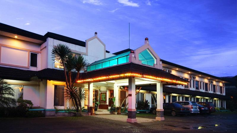 Parama Puncak - Lobi
