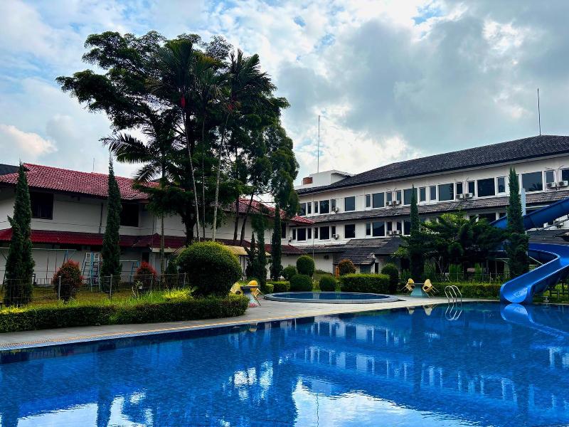 Parama Puncak - Havuz