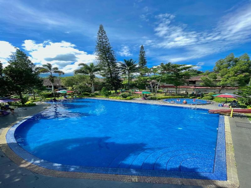 Parama Puncak - Havuz