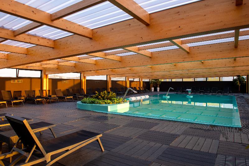 Hotel Cristal Vieira Praia & SPA - Havuz