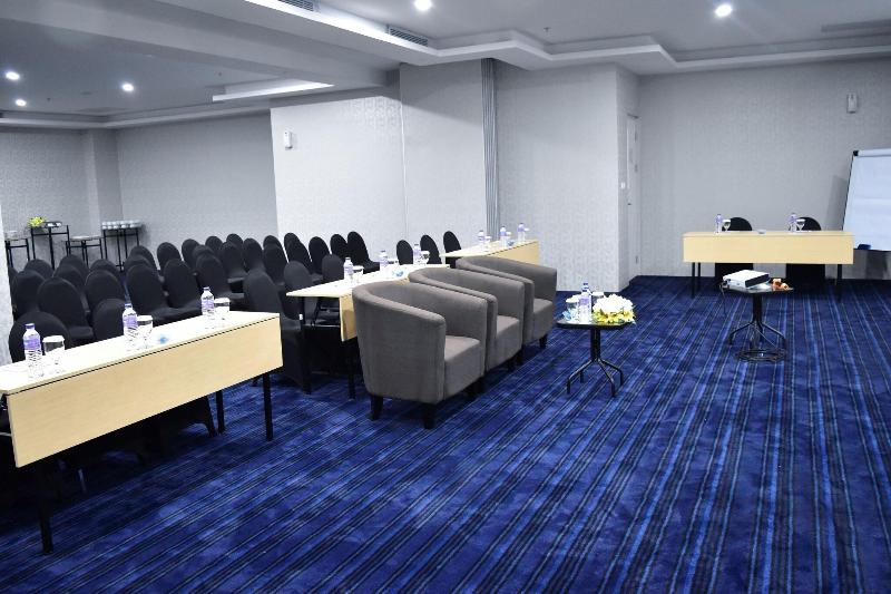 Platinum Balikpapan - Toplantı