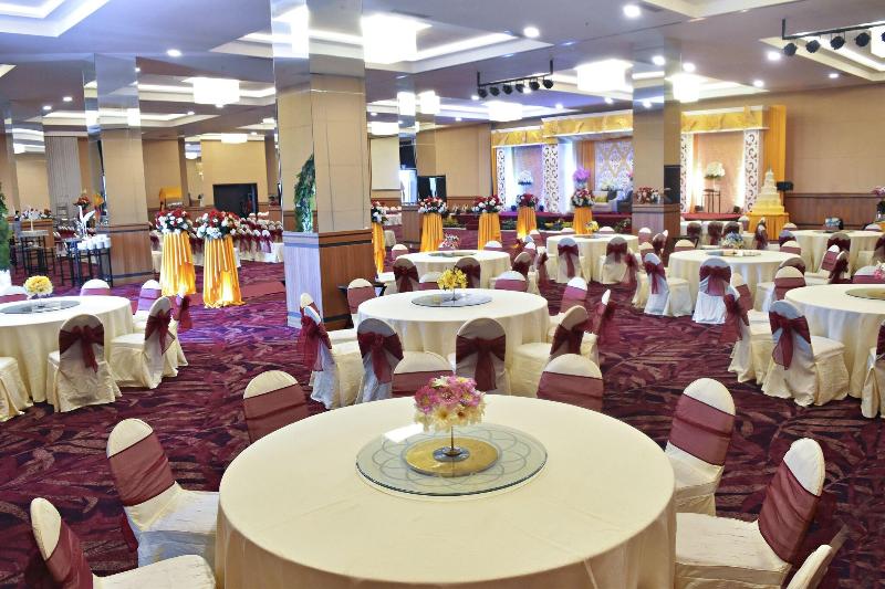 Platinum Balikpapan - Toplantı