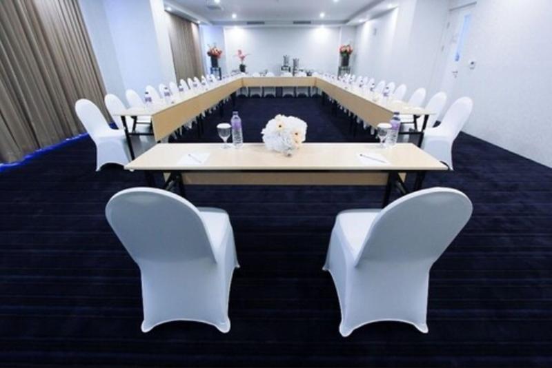 Platinum Balikpapan - Toplantı