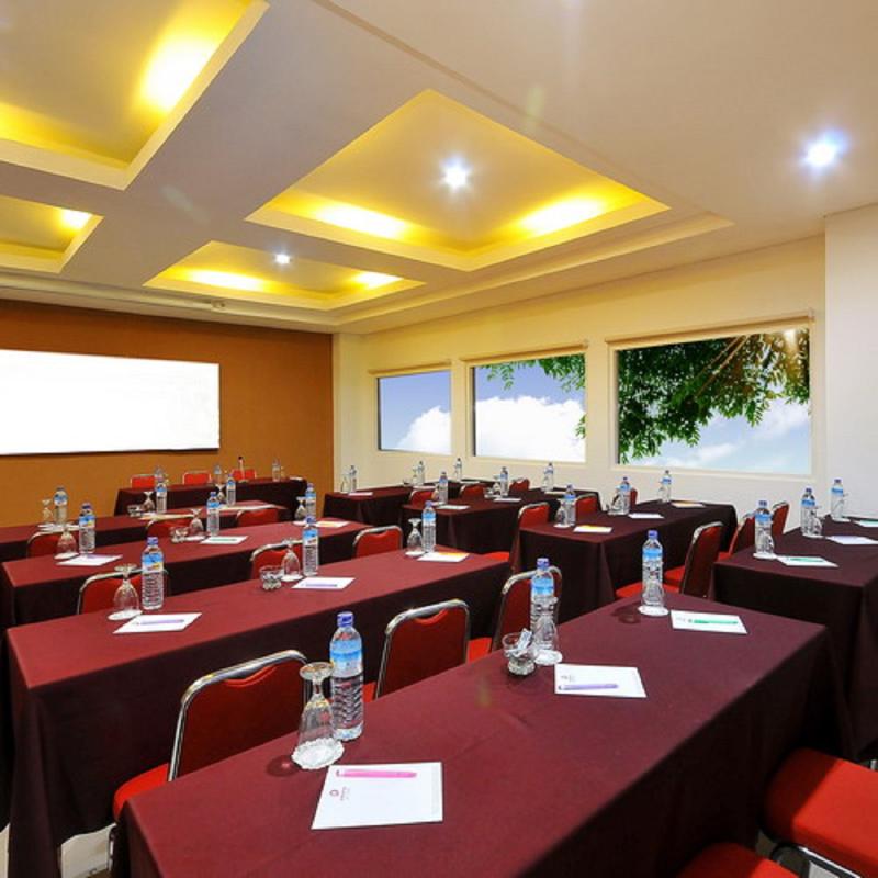 Pratama Hotel and Convention - Toplantı