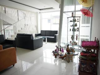 Raffleshom Hotel fotoÄŸrafÄ±