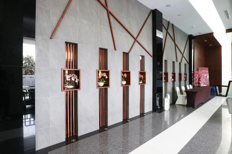 Ramedo Hotel Makassar - Lobi