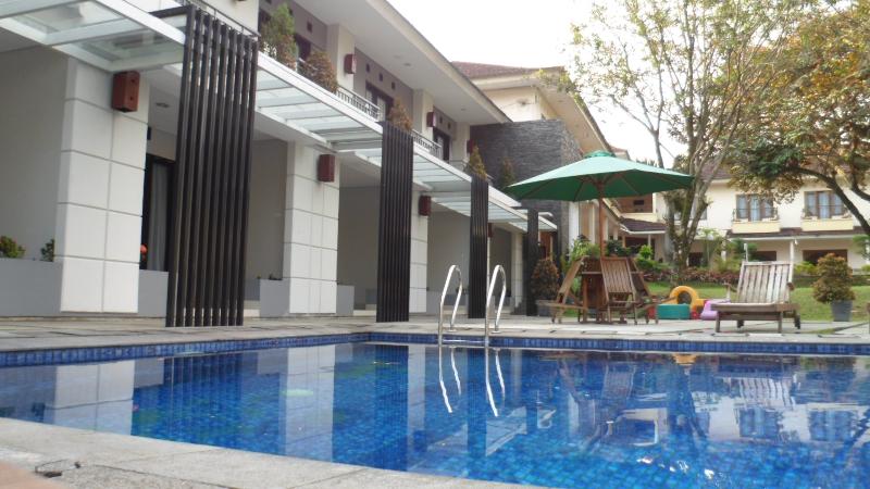 Resort Prima Cipayung Bogor - Havuz