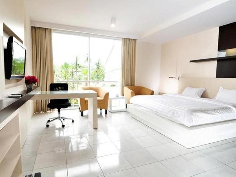 Royal Hotel Jember - Oda