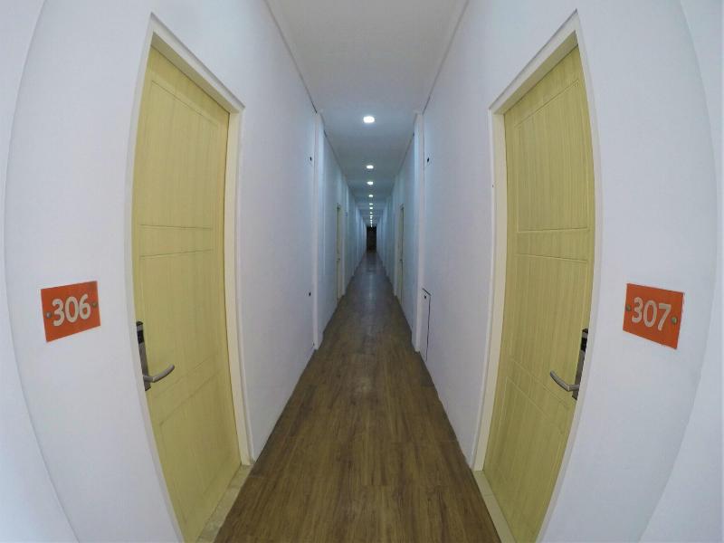 Royal Trawas Hotel & Cottages - Lobi