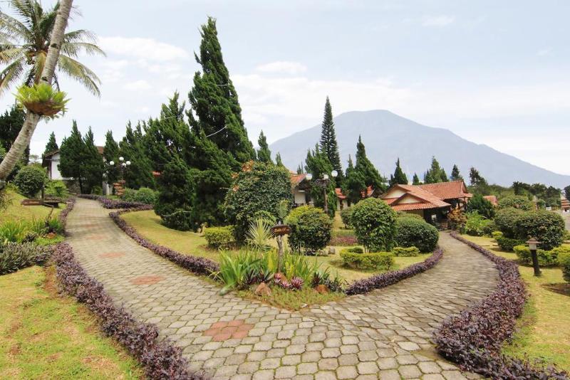 Royal Trawas Hotel & Cottages - Genel
