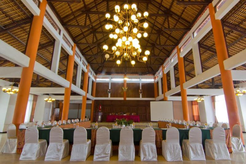 Royal Trawas Hotel & Cottages - Genel