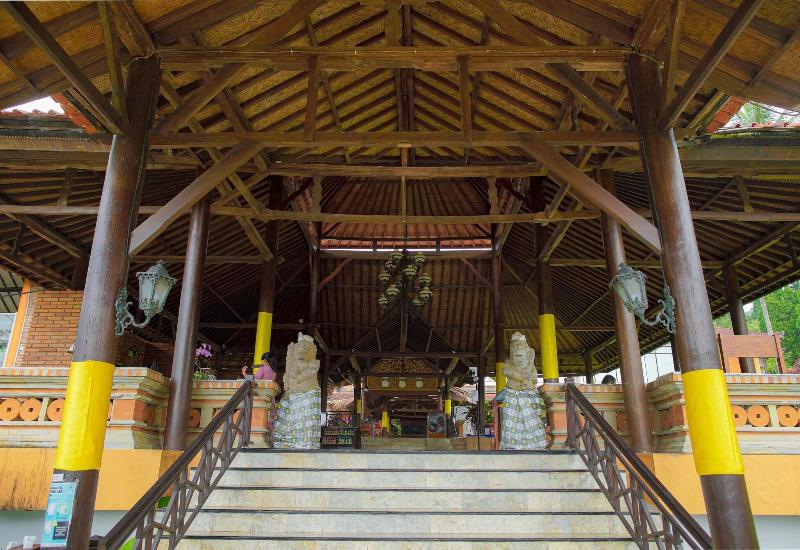 Royal Trawas Hotel & Cottages - Genel
