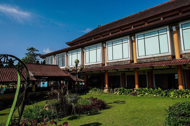 Royal Trawas Hotel & Cottages - Genel